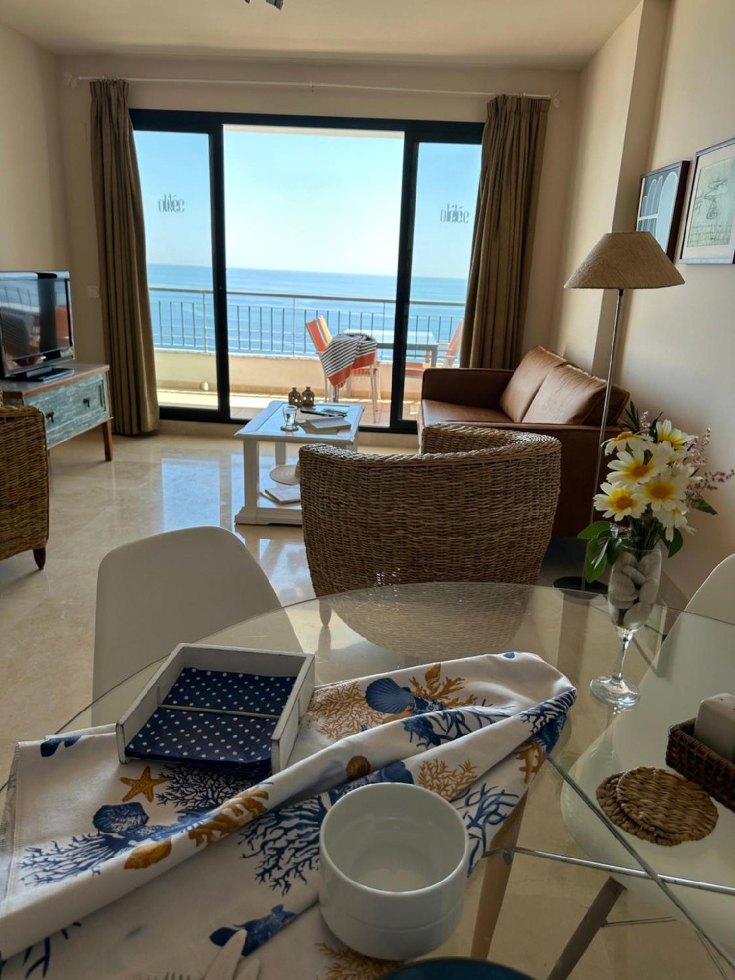Apartamento Frente Al Mar Con Parking Privado Torrox Exterior foto